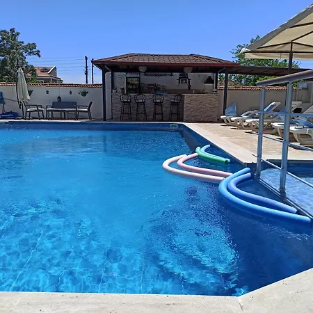 Işıl 4*
