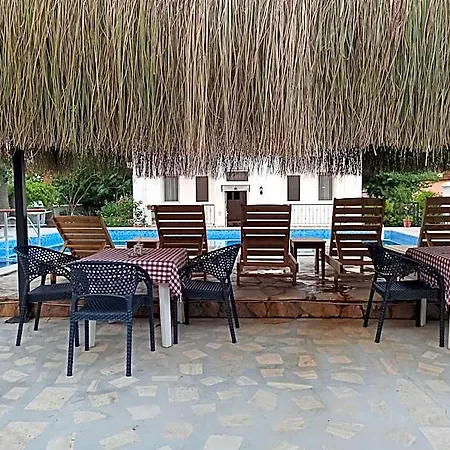 Isil Hotel apartamentowy 4*